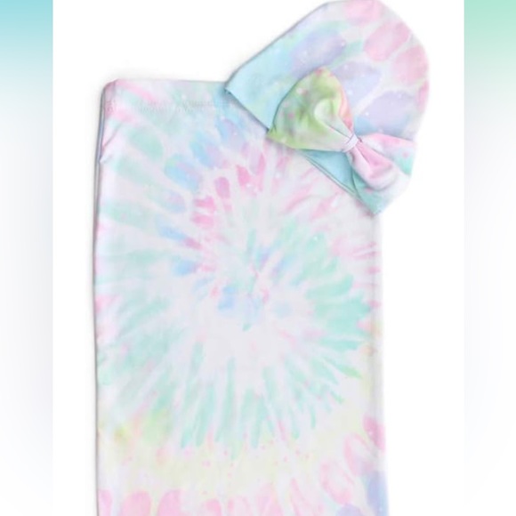 Itzy Ritzy Cocoon & Hat Swaddle Set - Picture 2 of 3